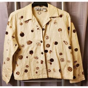 Vintage Beige‎ Keren Hart Women's Top Embroidered Button Size L